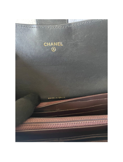 Chanel Classique leather crossbag