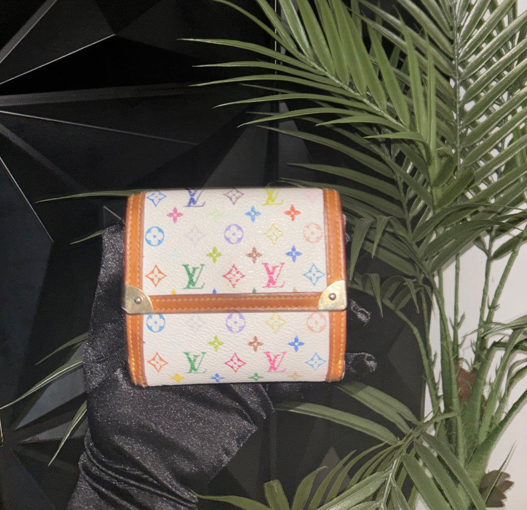 White multicolor Credit Card Wallet